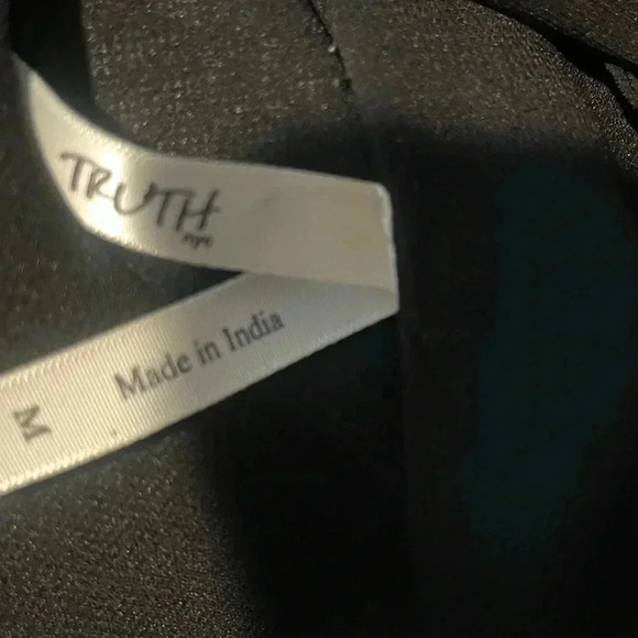 Truth size medium boho top - Picture 2 of 2